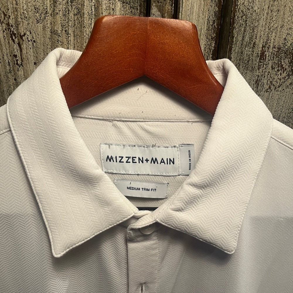 Mizzen+Main Medium Trim Fit - Leeward - White Button down